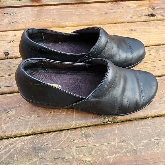 Clarks Grasp Chime Black Leather Slip Resist Slip on Work Clogs Women's Sz 8.5 M - Picture 15 of 15